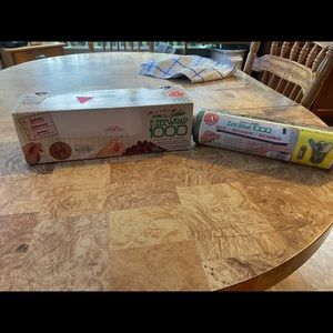 NIB The Original E-ZEE WRAP 1000 system & extra refill of 1000 ft plastic roll